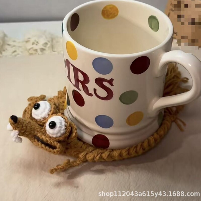 Finished Product Cross-Border Stress-Relief Squirrel Coaster Creative New Product Handmade Yarn Crochet Cute Cartoon Handmade Yarn Ornament