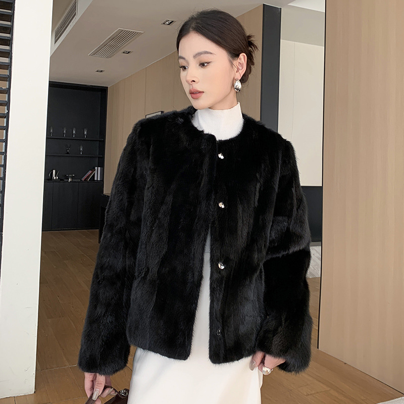 2025 Winter Haining Classy Fur Mink Fur One-Piece Reversible Mink Fur Outwear Jacket for Young Women 2025 Winter Haining Classy Fur Mink Fur One-Piece Reversible Mink Fur Outwear Jacket for Young Women