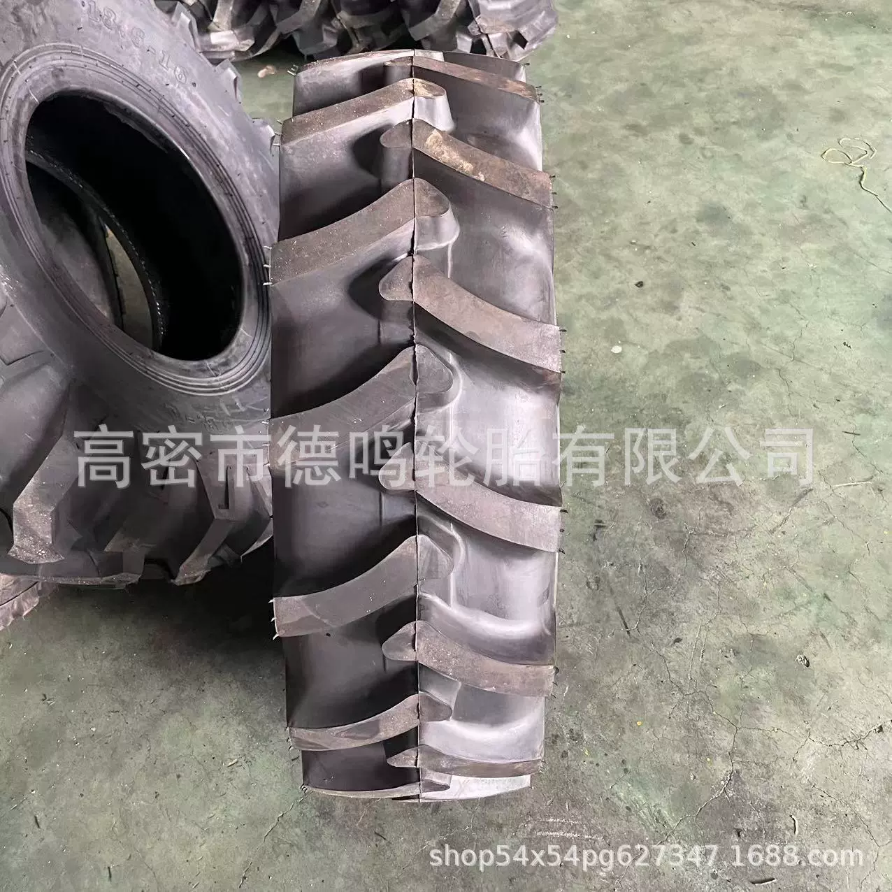 拖拉机大棚王加宽人字轮胎13.2-16