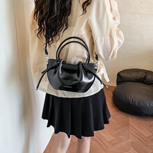 ���ຆ�sˮͰ��Ů2026�¿��n��r�аٴ���|��녶��Ůб���