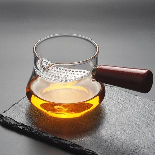 Tea leakage Kungfu tea set tea water separator high borosilicate glass cup fair cup transparent tea sea crescent filter cup
