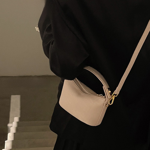 Gourmet Design Handbag for Women  Autumn/Winter New Rice Bowl Cloud Bag Shoulder Bag Crossbody Small Square Bag