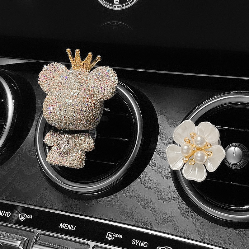 Salida de aire de perfume de automóvil, decoración de automóvil, lindo adorno de oso con diamantes, aromaterapia de aire acondicionado de automóvil femenino, fragancia ligera duradera