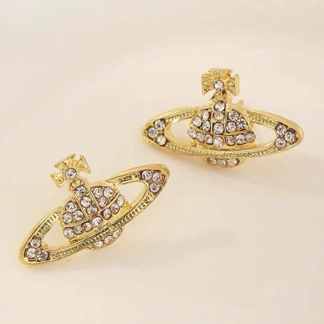 Classic universal earrings, (Physicals)