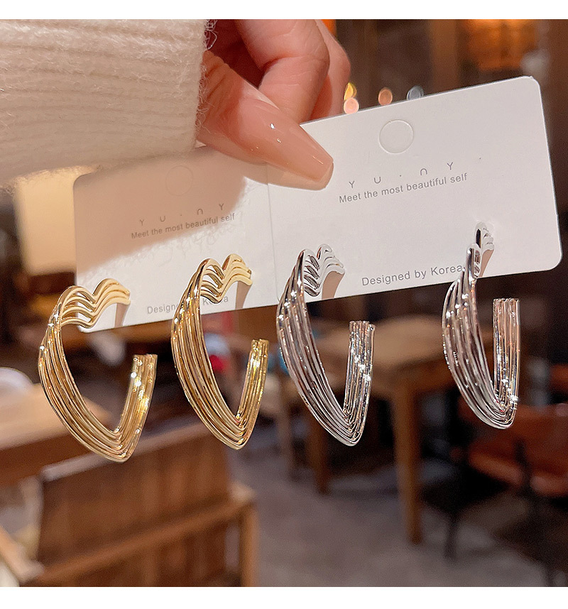 Exaggerated Heart Shape Alloy Plating Womenu0027S Ear Studs 1 Pair