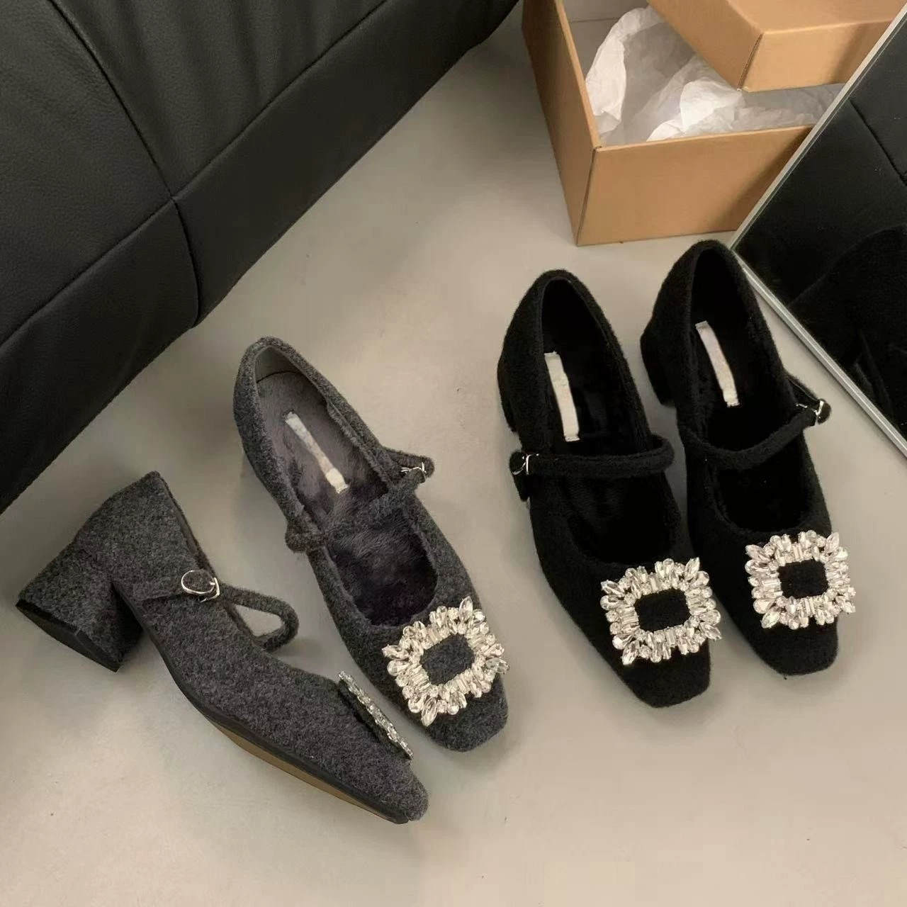 Толстые каблуки на высоком каблуке черные квадратные стразы одиночные туфли женские туфли 2024 новые осенние и зимние бархатные меховые туфли Мэри Джейн