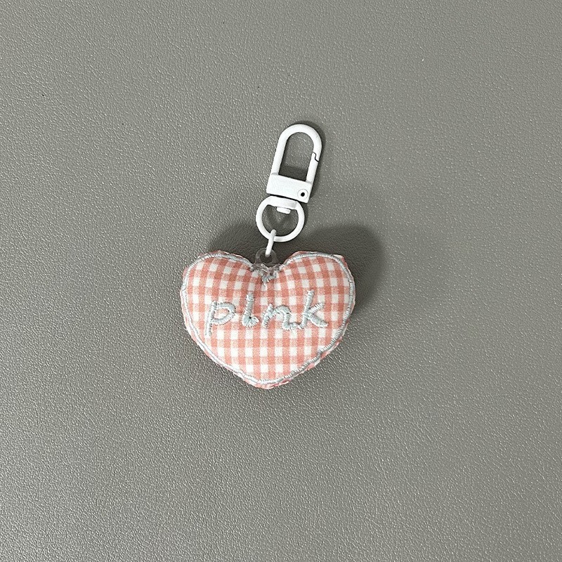 Corazón encantador de la niña cuadrícula amor llavero colgante tela amor broche ropa accessorios zapatos calcetines diy