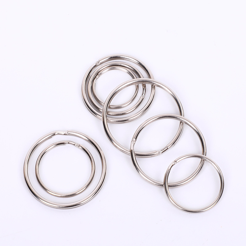 Inventario mayorista de alta calidad anillo de llavero de metal multi-especificación colgante anillo de apertura llavero accesorios llavero