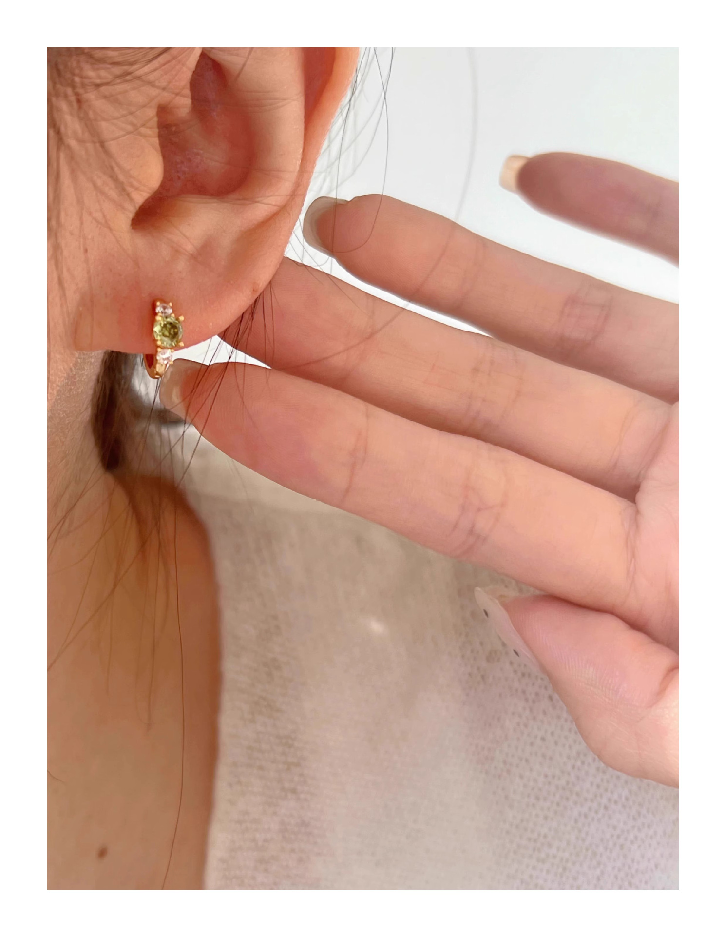 Boucles d'oreilles puce en zircon vert olive style chinois chic_voghion.com