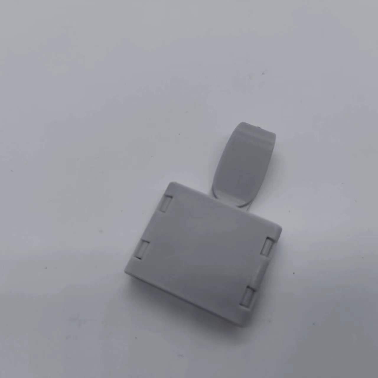 厂家20mm法兰克勾 塑料勾扣证件扣夹扣 1.5cm挂绳证件扣