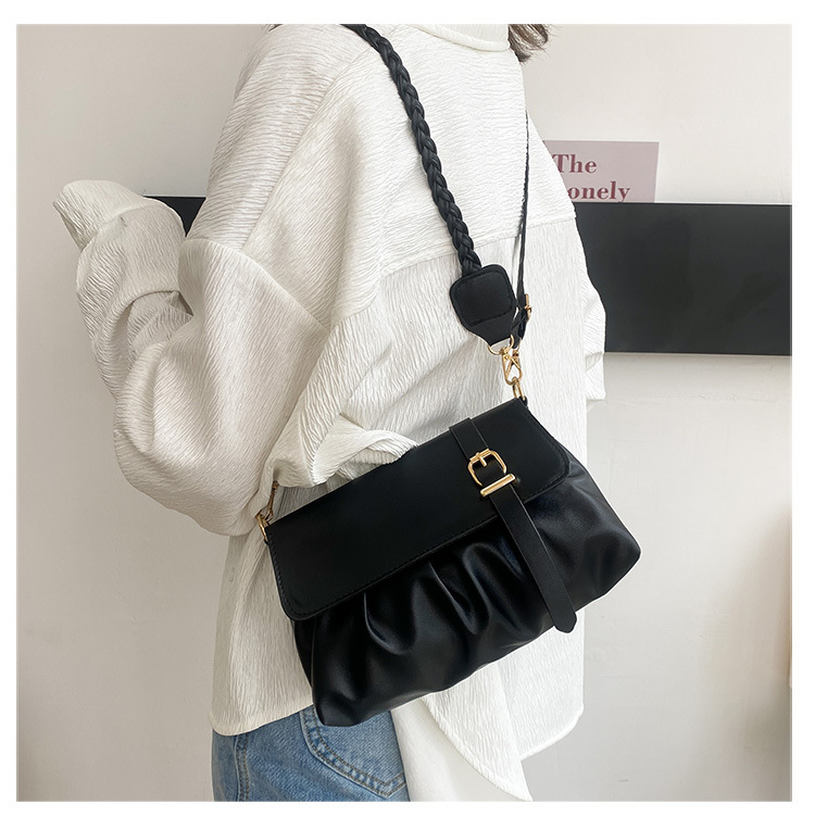 Fashion Braided Chain Shoulder Solid Color Bag Wholesale Nihaojewelry display picture 14