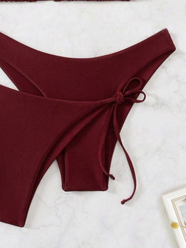 New European and American-style women's swimwear: solid-color halter-neck tie-string triangle brief bikini, two-piece three-piece set bikini.