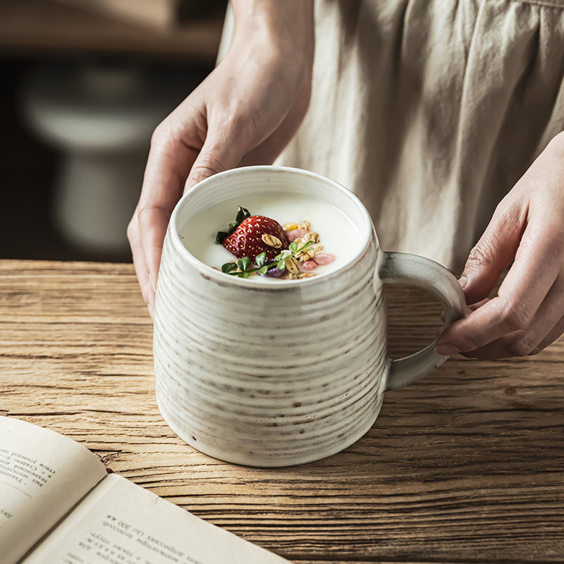 Taza de cerámica retro japonesa Taza de avena con leche para el hogar Taza para beber Taza de fondo ancho Taza de café de gran capacidad