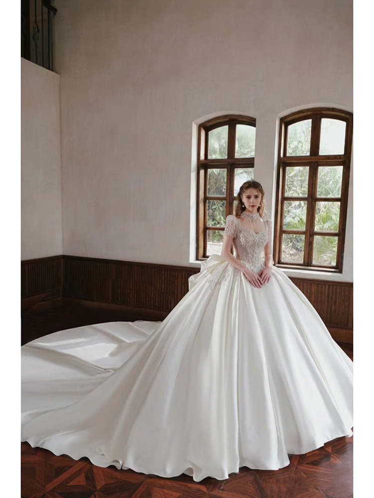 Vestido de novia principal de satén francés, modelo nuevo 2025 para novias pequeñas, artesanía de alta calidad, alta gama, talla grande, cola larga D106