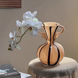 装饰花瓶;果盘、果篮;装饰器皿