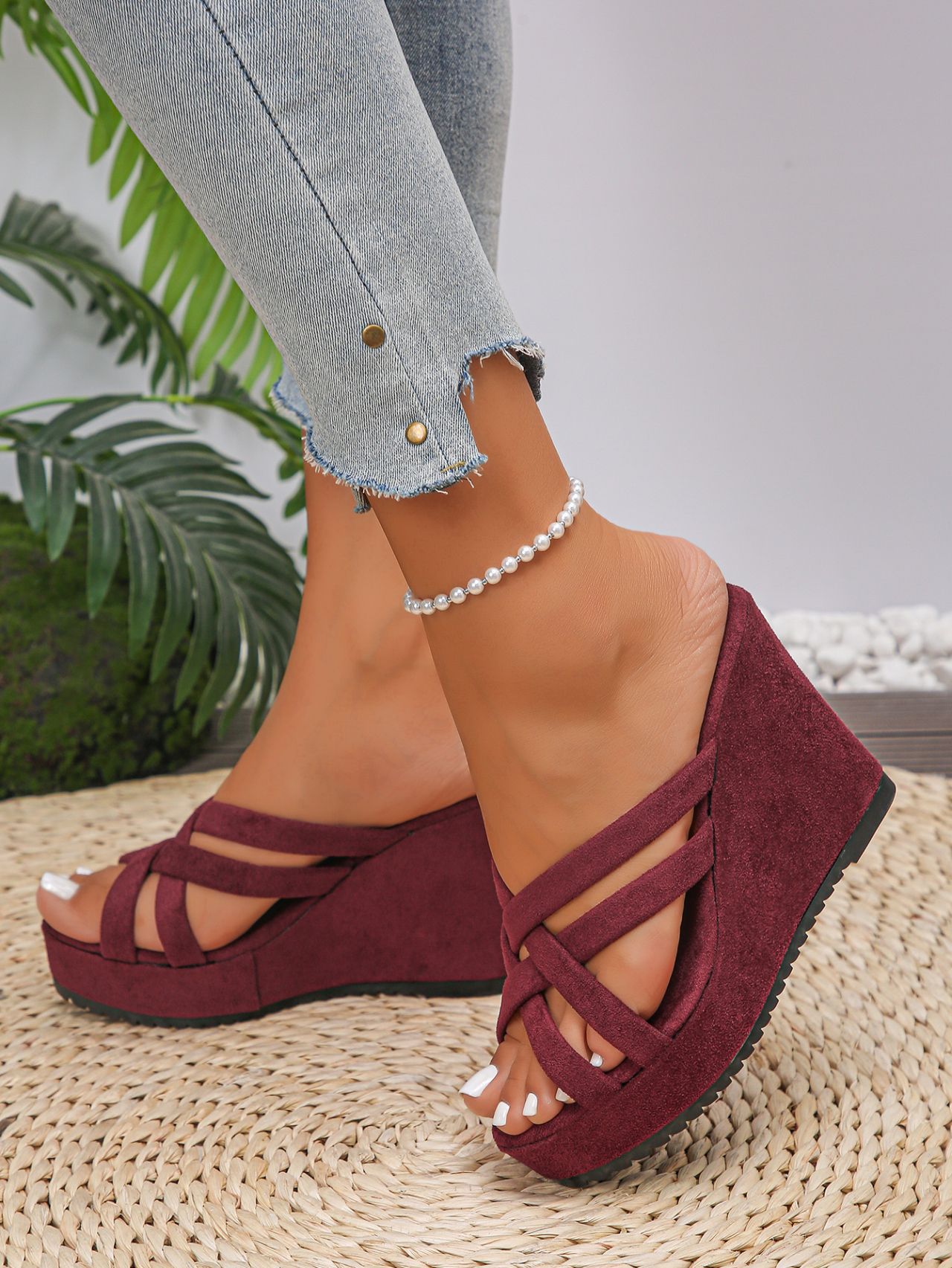 Women's Suede Wedge Sandals Peep Toe Woven Hollow out Thick Sole Platform plus Size Summer Slip-On Slippers_vogvips.com