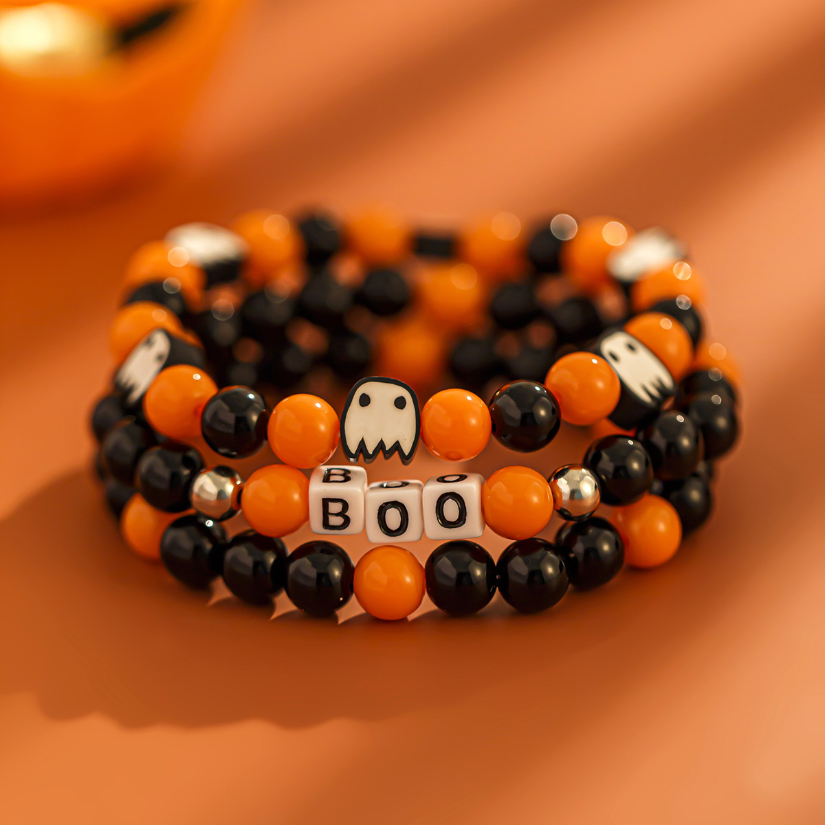 Pulsera de cerámica blanda multicapa con diseño de calabaza fantasma y viento de Ins, pulsera de bruja fantasma para fiesta de Halloween_voghion.com