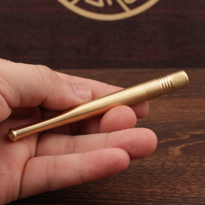 純粋な黄銅のパイプの古いタバコの袋のタバコの竿の携帯する金属のたばこの銃の両用は濾過のたばこの口の復古のタバコの竿を持ちます。|undefined