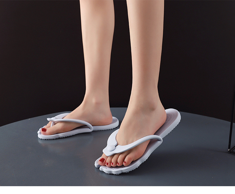 Unisex Basic Solid Color Round Toe Flip Flops display picture 11
