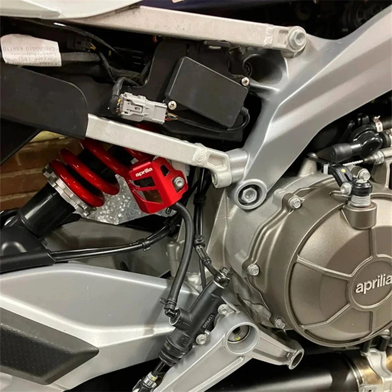 Suitable for Aprilia Rs660 Rs457 Tuareg660 22-24 Rear Brake Fluid Reservoir Protective Cover