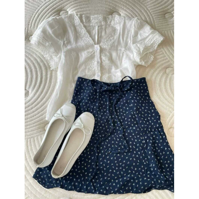 Нежная и милая корейская кружевная рубашка с V-образным вырезом, короткими рукавами и цветочным принтом с высокой талией для лета.