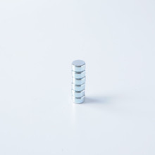 【無人機磁鐵】 供應釹鐵硼磁鐵 圓片吸鐵石磁鐵片