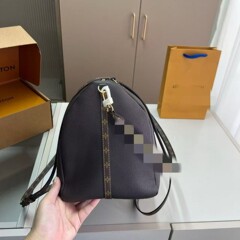 2025新款头层牛皮老花枕头包高级感单肩斜跨包包真皮女包广州工厂