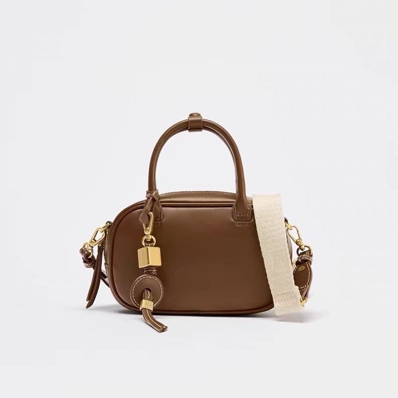 2025 Autumn New Women's Bag Dark Brown Stitched Decorative Mini Bowling Handbag Simple Retro Crossbody Bag 2025 Autumn New Women's Bag Dark Brown Stitched Decorative Mini Bowling Handbag Simple Retro Crossbody Bag