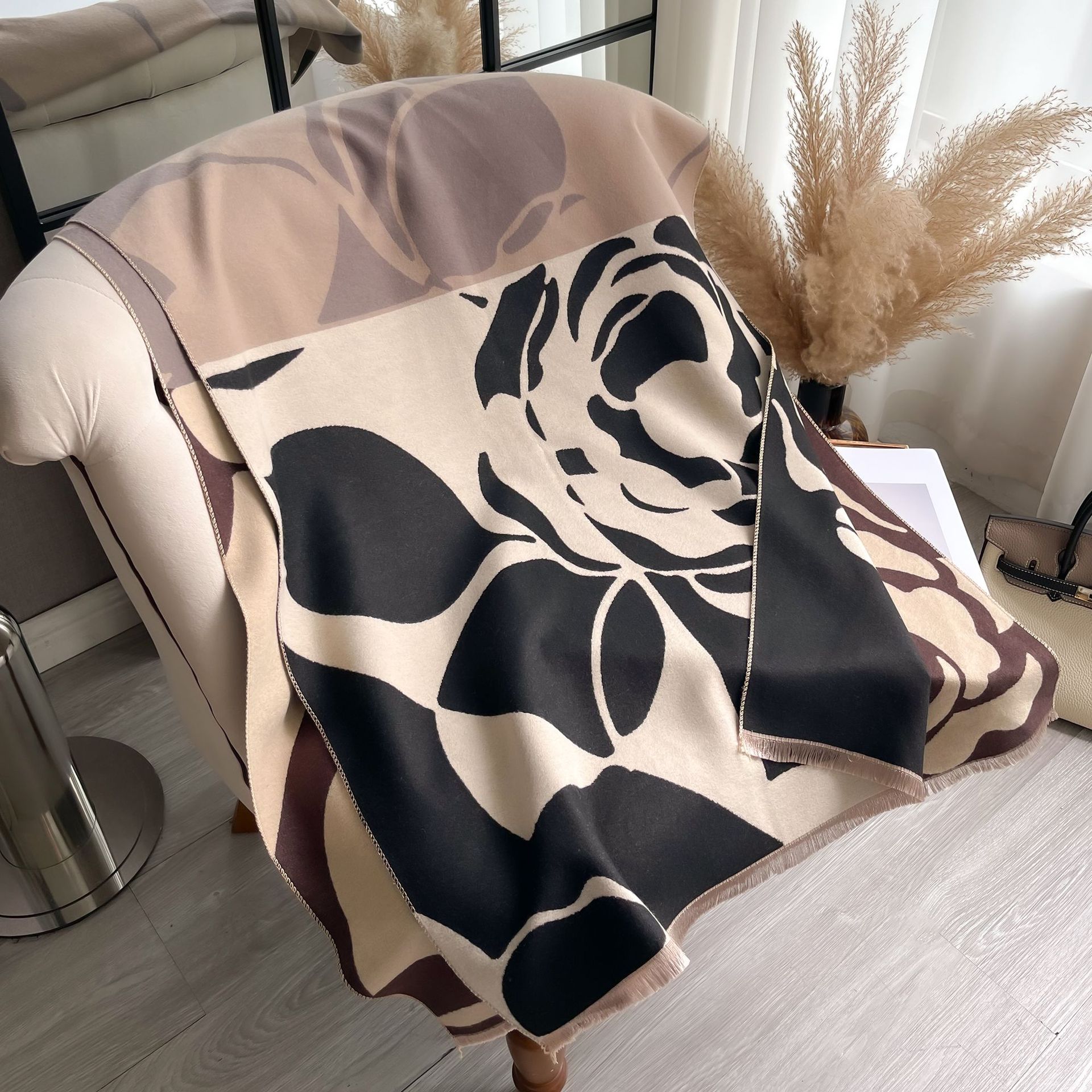Bufanda Chal de Imitación de Cachemira Estampado de Camelia Térmica para Otoño e Invierno