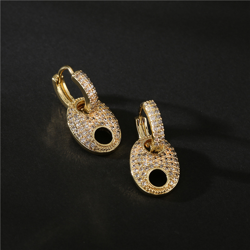 Retro Electroplated Copper Micro-inlaid Zircon Earrings display picture 4