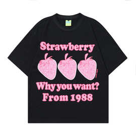 T962曼坤2024春季美式潮流创意甜美草莓字母图案宽松圆领短袖T恤