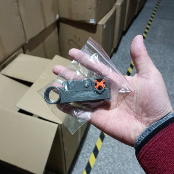 现货供应 同轴电缆剥线器 电缆剥线刀 网线钳 剥线钳 网络工具