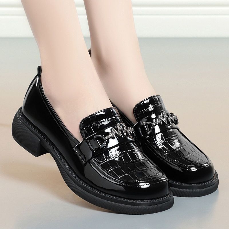 Damen-Loafer Frühjahr/Herbst 2023, neues Modell, weiche Sohle, bequeme Lackschuhe, ideal für berufstätige Mütter, kleine Lederschuhe_voghion.com