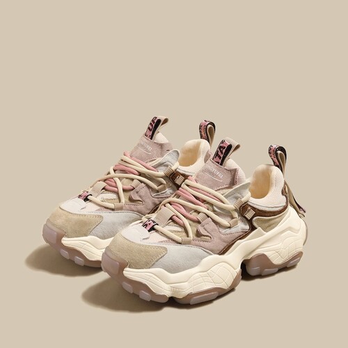 Guyun European Genuine Leather Lifted Dad Shoes for Women, Unconventional Spring and Autumn New Style, Versatile Shoes for Girls, Casual Thick Sole Sports Shoes