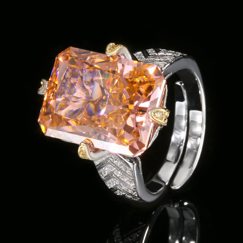 Otoño e invierno nuevo estilo Zhuangshengsheng joyería fondo de cobre chapado en oro con alto contenido de carbono diamante cuadrado flor de hielo anillo de estilo retro mujer 12*16