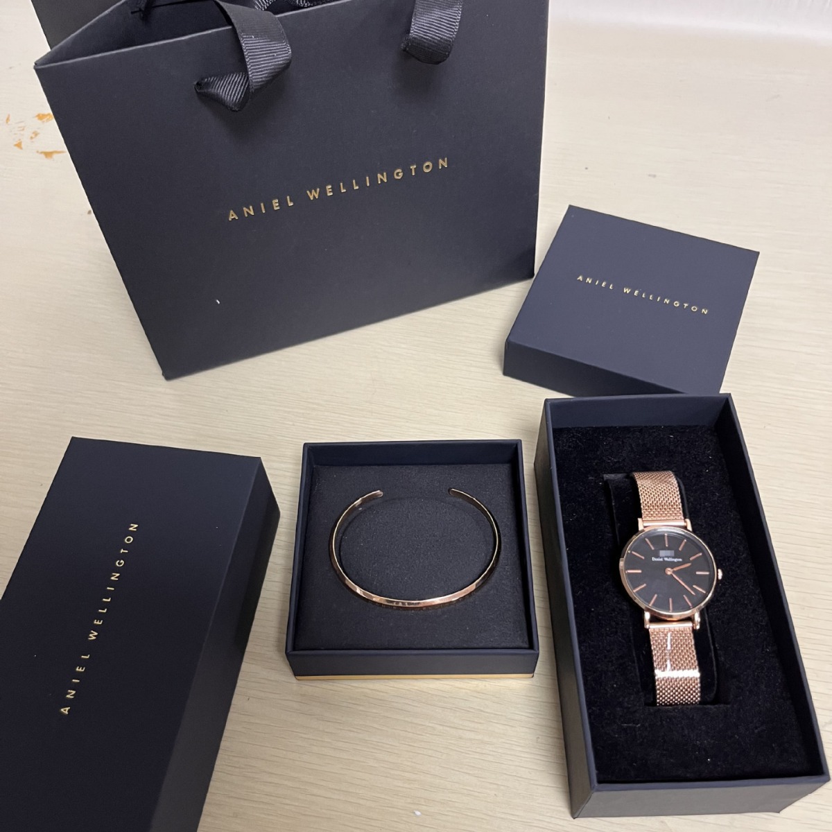 Fashion Watches for Men and Women, Quartz Watches, Simple Elegant, Retro Ins Style Accessible Luxury Watches, Gift Box Packaging