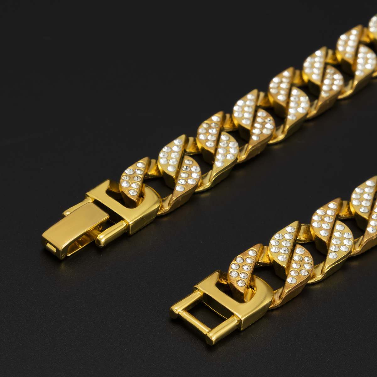 Bijoux Hip-hop pour femmes, chaîne cubaine entièrement en diamant avec boucle à pression en strass ajourée, collier de clavicule_voghion.com