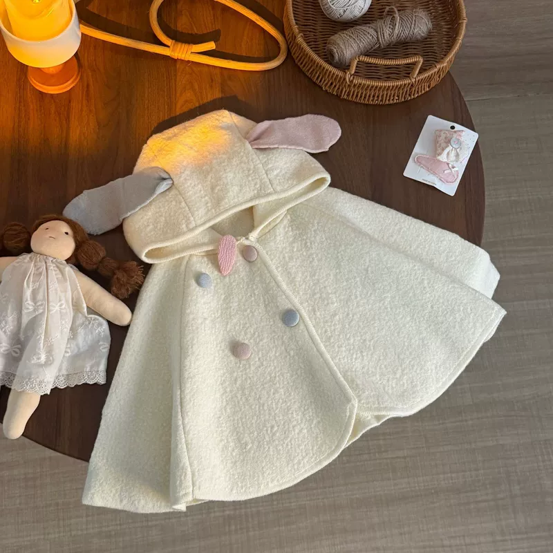 Кардиган-накидка для малышек вязаный