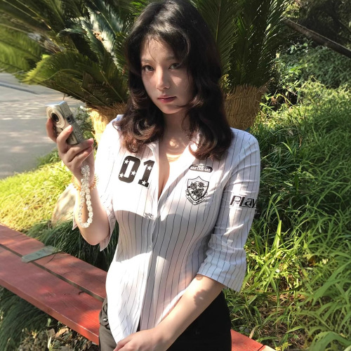 Black and White Striped Half-Sleeve Women's Summer Sporty Fitted Waist Blouse with Design Sense Pure Desire Style Hot Girl Top