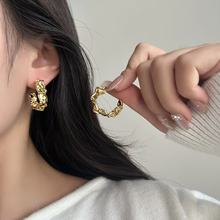 新款S925银针金属褶皱熔岩金色耳钉女韩国小众设计感冷淡风耳饰潮