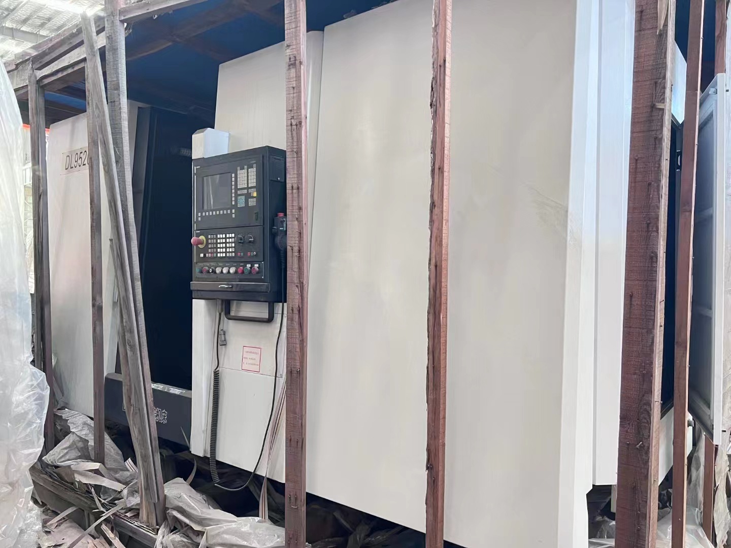 转让二手大连DL9520T车铣复合机床重量:5300