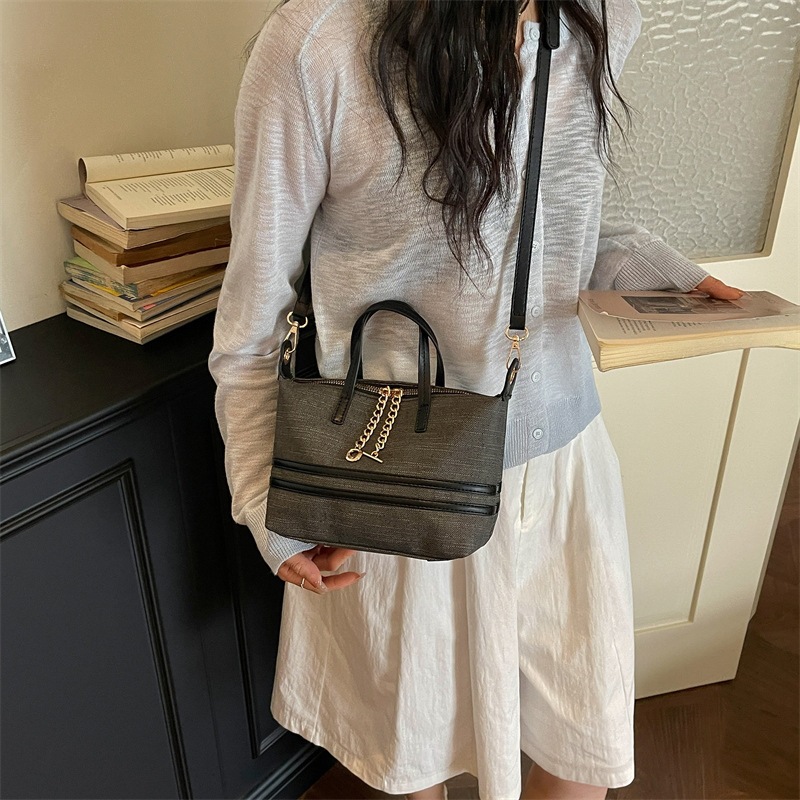 Bolsa de lona popular para mujeres coreanas nuevo estilo de viaje retro estilo exterior ocio bolso de mano diario marrón medio