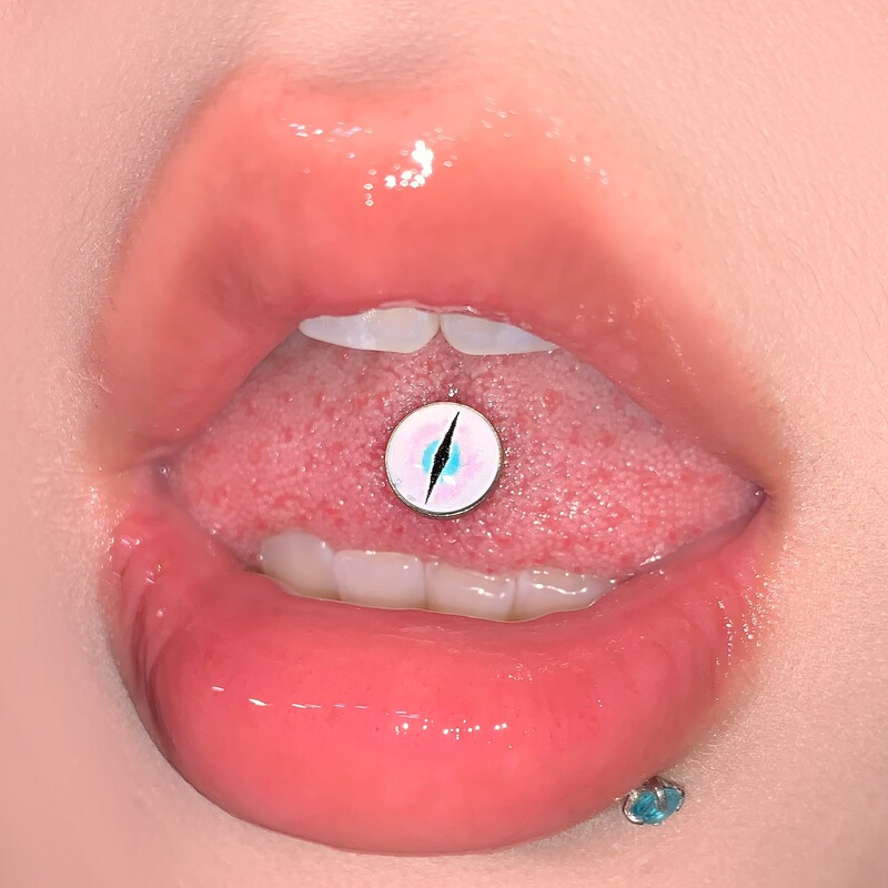 Cross-border charm eye star mans eye tongue stud titanium steel external thread 5 color optional tongue decoration puncture jewelry manufacturers wholesale
