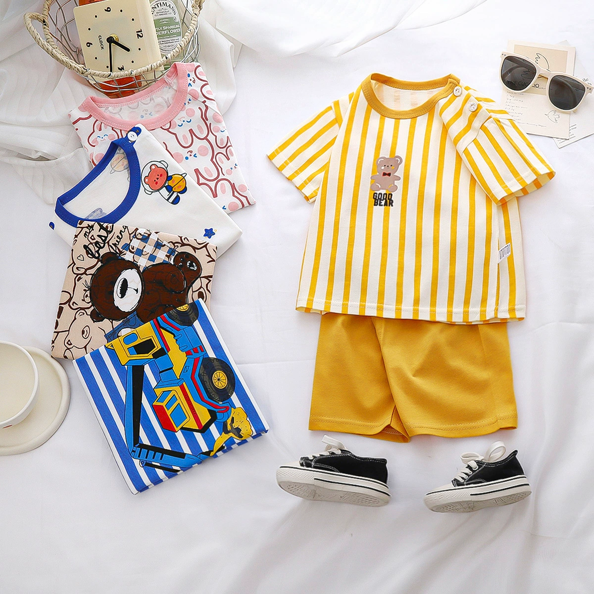 Детский комплект с короткими рукавами хлопок летний новый стиль детские шорты одежда для мальчиков летняя девочка футболка детская одежда оптом