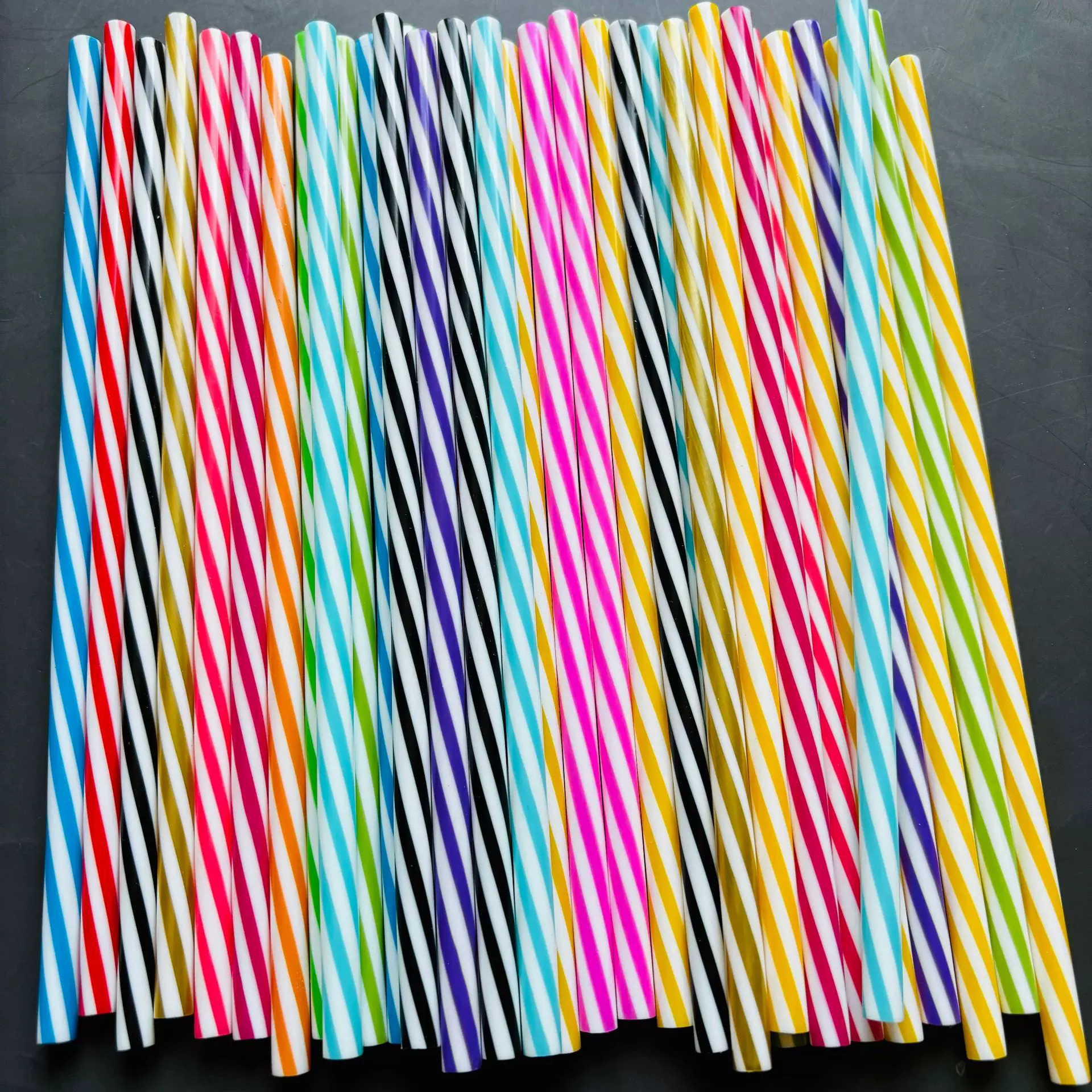 供应PP双色螺旋吸管宽纹吸管套装吸管亚马逊热销供应商