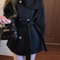 黑色赫本风短款毛呢斗篷大衣女秋冬季加厚2025新款感呢子外套百搭