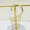 A single running sovereign bronze pearl gold