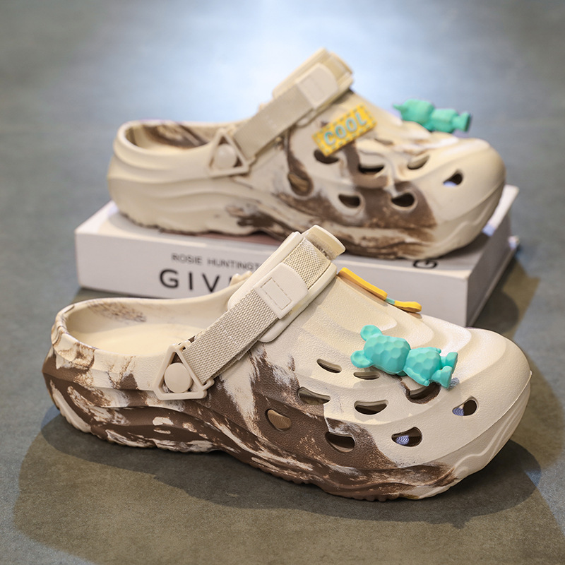 Zapatos con agujeros, antideslizantes y desodorantes para hombres, arrastre de puntera de verano, aumento de transpirable y resistente al desgaste, zapatillas de playa de color de contraste EVA