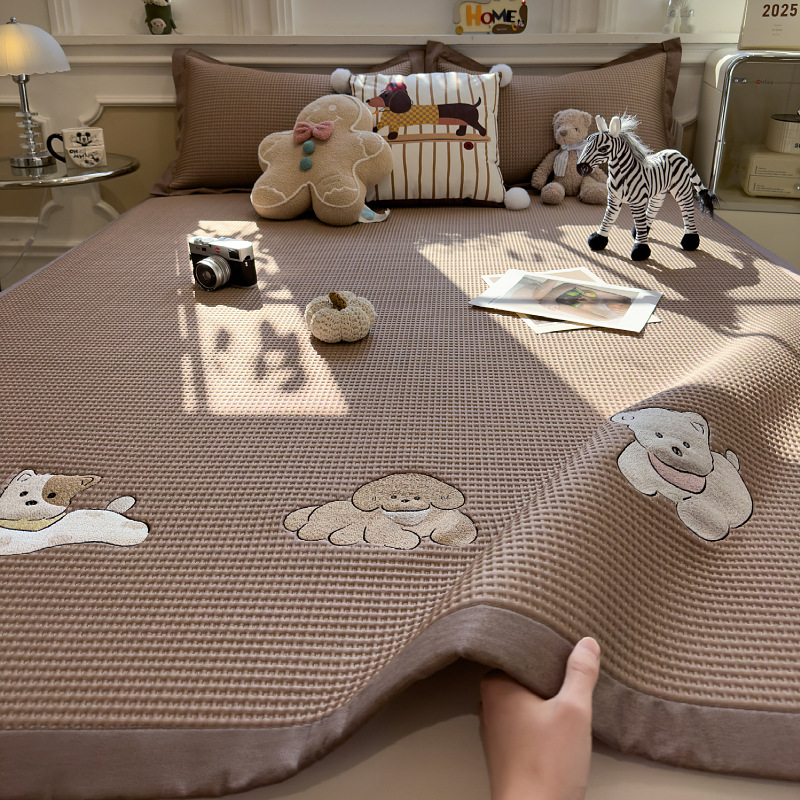 2025 nuevo estilo waffle cool silueta de seda de hielo sábana de cama de una sola pieza funda protectora de colchón fresco funda de cama de dibujos animados