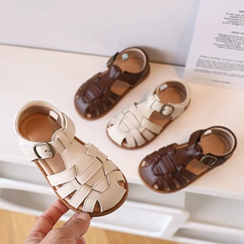 童皮鞋;童凉鞋;童雪地靴